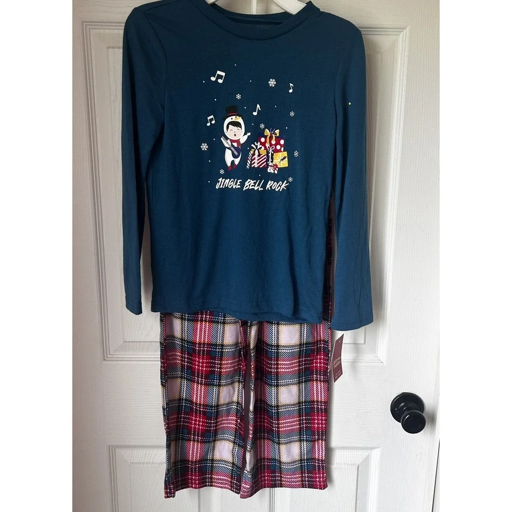 Christmas Pajamas Boys Size 6/7 Holiday Jammies For Your Families Plaid New! DDD